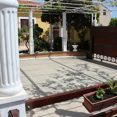 T&D Apartmani Pula Exterior photo